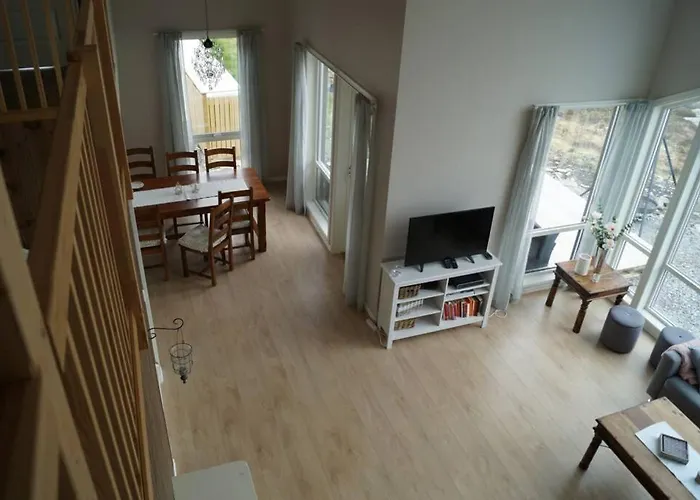 Austefjordtunet 15 Forland